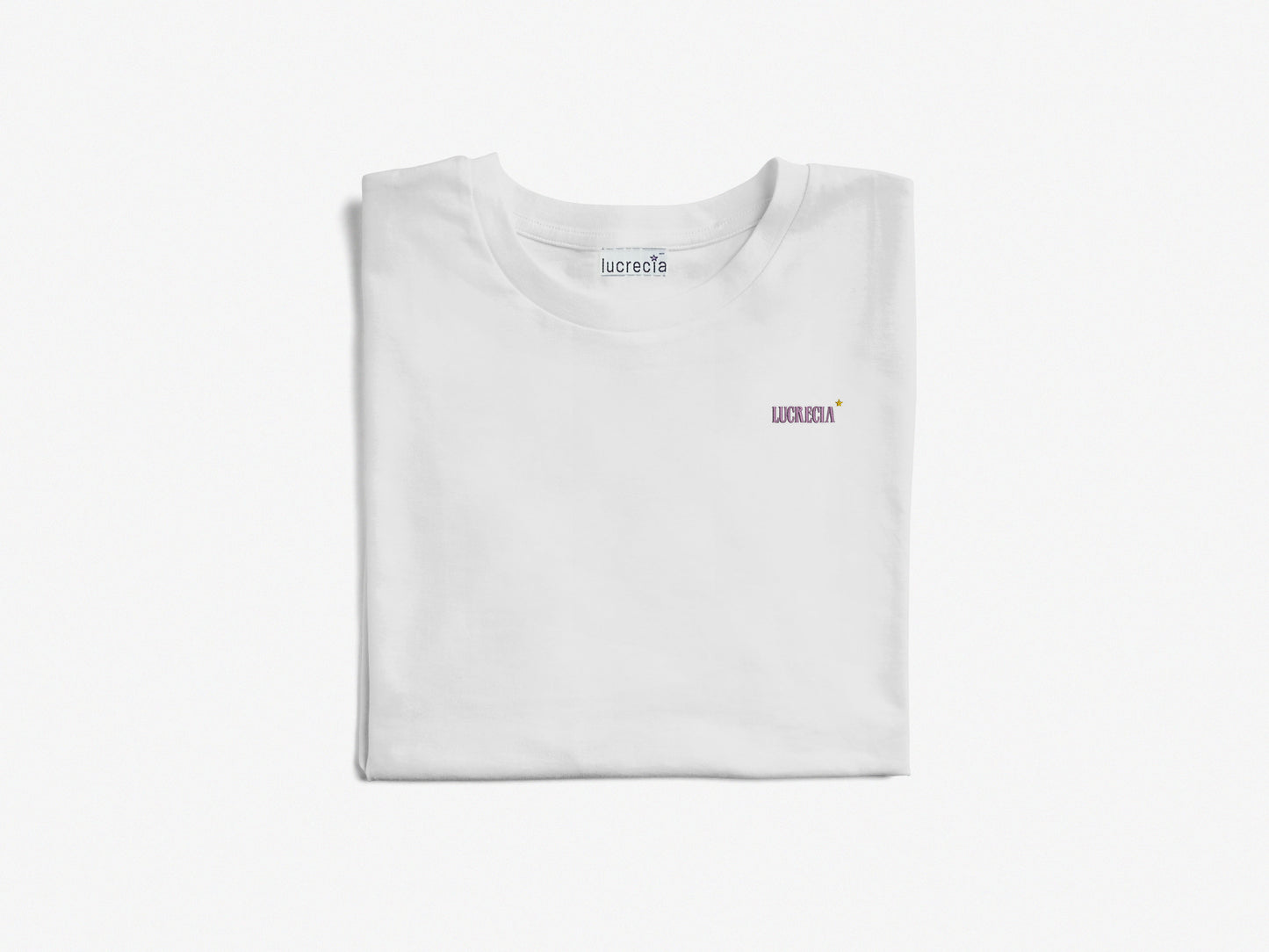 <transcy>Camiseta orgánica con nombre personalizado</transcy>